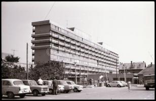 cca 1960-1980 Rákoskeresztúr, Ráckeve, Kőbánya, stb. kirándulás, nyaralás, fotónegatív kisfilmek 9 d...