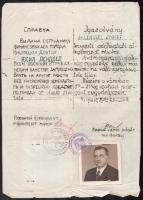 1945 Szabad mozgás biztosító orosz-magyar, kétnyelvű fényképes igazolvány adóhivatalnok részére, 1945. feb. 4., hajtásnyomokkal, gyűrődésekkel.