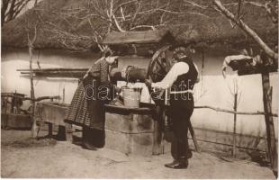 A kútnál. Magyar folklór. Photo Erdélyi / Hungarian folklore, at the well