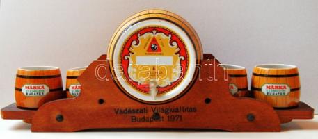 1971 Vadászati Világkiállítás Hollóházi porcelán dísz fa állvánnyal hordó + 4 db pohár