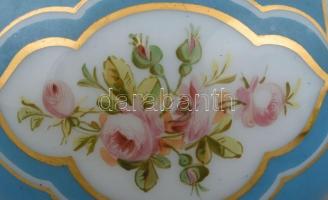 Antik likőrös üveg. XIX. sz. Kézzel festett, aranyozott hutaüveg, üveg dugóval, kis kopásokkal. 25 c...