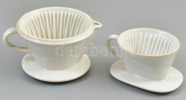 cca 1935 Melitta schnellfilter - gyorsfilter teás és kávés csészékhez. Jelzett, a teás alján kis lepattanás. 15 cm, 10 cm