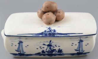 Delft fajansz edény krumplis fedéllel. Máz alatti kék festés, jelzés nélkül, mázkopásokkal. 29x16 cm