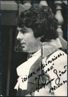 Leblanc Győző (1947-) operaénekes, színész aláírása az őt ábrázoló képen