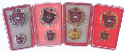 8db (3xklf) "Szocialista Brigád" jelvény miniatűrrel eredeti tokban T:2-3