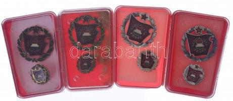 8db (3xklf) "Szocialista Brigád" jelvény miniatűrrel eredeti tokban T:2-3