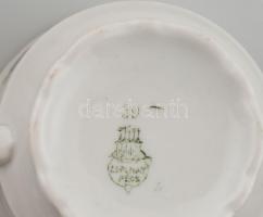 Zsolnay porcelán mokkás készlet, matricás, jelzett, kis kopásokkal, a kiöntő teteje hiányzik