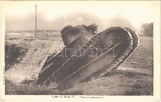 Camp de Mailly, Tank en manoeuvre / WWI French military, tank