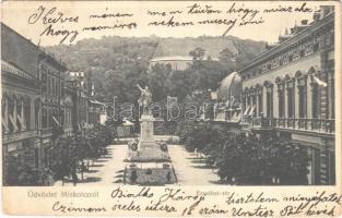 1904 Miskolc, Erzsébet tér, Kossuth szobor, üzletek, gyógyszertár. D.T.C.L. (EK)