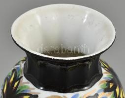 Zsolnay porcelán váza egyedi virágos festéssel. Kézzel festett, jelzett, hibátlan. 14 cm