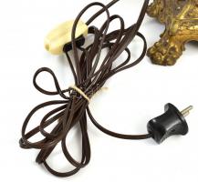 Asztali lámpa. Nagy méretű, XX. sz eleje. Réz, porcelán foglalattal. Bura nélkül. 85 cm