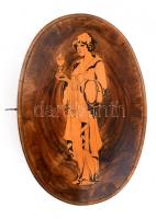 Ovális biedermeier fa láda, kívül figurális, belül sugaras intarziás díszítéssel, kulccsal. 40x27 cm