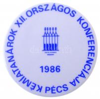 1986. Kémiatanárok XII. Országos Konferenciája - Pécs jelzetlen Zsolnay porcelán plakett (73mm) T:1-