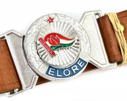 Jó állapotú úttörő bőr öv