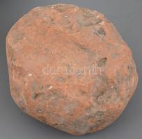 Egy doboznyi antik mozaik és lapos cserépdarab, "HAD(RIANUS?)" felirattal jelzett