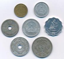 Vegyes: Makaó 1984. 1P + 1993. 10a + Japán 1922. 10Y + Maldív-szigetek 1984. 10l + Észak-Vietnám 195...