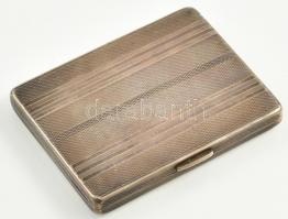 Ezüst(Ag) cigarettatárca, jelzett, kis kopásokkal, nettó: 89,9 g