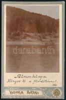 1910 Selmecbánya, Klinger-tó a fürdőházzal, keményhátú fotó, feliratozva, 12×8 cm