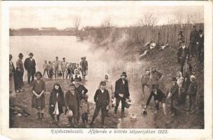 Hajdúszoboszló, Hőforrás a kitörés időpontjában (1925), fürdőzők. Petrányi fotó (EM)