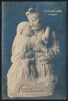 Andrejka József (1859-1948) szobrászművész El kell menni, feltehetően a XX. sz. elején alkotott, búcsúzó katonát ábrázoló művéről készült fotólap, sarkaiban töréssel, 13,5x9 cm
