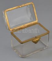 Biedermeier üveg ládika, formába fújt, lapra csiszolt, működő zárszerkezettel, 2 db kulcs, kis kopás...