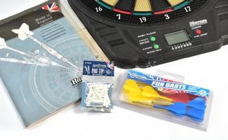 Biedermeier üveg ládika, formába fújt, lapra csiszolt, működő zárszerkezettel, 2 db kulcs, kis kopás...