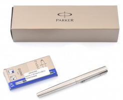 Parker toll készlet,dobozában, töltő toll és patron, jó állapotú, h: 12 cm