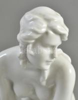 Zsolnay térdelő akt, festetlen porcelán, jelzett, hibátlan, m: 22cm
