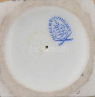 Herendi Viktória mintás, mini füles váza, kézzel festett, jelzett, apró kopásnyomokkal, m: 11 cm