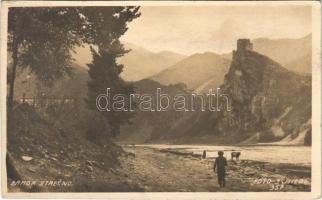 Sztrecsnó, Sztrecsény, Strecno; Hrad Strecno / Sztrecsnó vára a Vágvölgyben / castle ruins, Váh riverside, Povazie. Schiebl photo