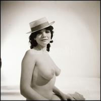 cca 1984 Vidám teremtések, Menesdorfer Lajos (1941-2005) budapesti fotóművész hagyatékából, 5 db vin...