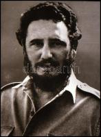 cca 1965 Fidel Castro (1926-2016) kubai forradalmár, politikus, államelnök, 1 db NEGATÍV, 5,7x4 cm