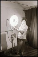 cca 1970 Műtermi fotózás, Magyar Alfréd budapesti fotóművész 34 db vintage NEGATÍV felvétele, pecsét...