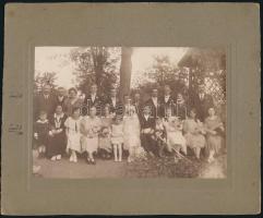 1924 Siófoki esküvői csoportkép, feliratozott vintage fotó, 11,5x17 cm, karton 18,8x23 cm