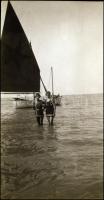 cca 1930-1940 Vegyes fotónegatív tétel, közte fürdőzés, vitorlázás, Zeppelin léghajó, 7×12 cm