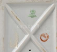 Hollóházi porcelán térdelő akt, kézzel festett, jelzett, hibátlan, m: 29 cm