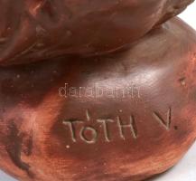 Tóth Valéria (1943- ): Merengő. Jelzett, festett terrakotta m: 26 cm