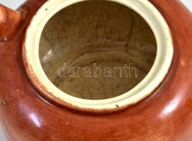 Fischer Emil Budapest mázas fajansz teáskanna. Mázrepedésekkel, fedőn kis hajszálrepedéssel 24x13 cm
