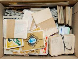 589 darab magyar gyufacímke és gyufásdoboz