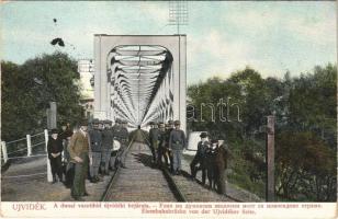 1907 Újvidék, Novi Sad; Dunai vasúti híd újvidéki bejárata, katonák / railway bridge with soldiers