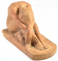 Székelykeresztúri Horváth Árpád (1898-?): Trianon allegória, 1933. Terrakotta, Jelzett, talpazat alj...