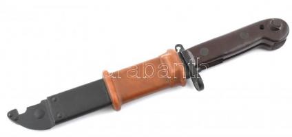 Jelzés nélküli AK-47 gépfegyver bajonett gumi borítású fém tokkal 32 cm