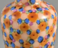Zsolnay váza. Op-art szerű díszítéssel. Kézzel festett, jelzett, kis kopással az aranyozáson. 27 cm