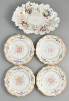 Carlsbad jelzett porcleán süteményes készlet 4 tányérral. Kézzel festett, jelzett, tálon javítás. hajszálrepedésekkel. d: 19 cm, tál 21x31 cm