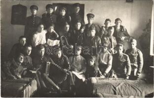 Rimaszombat, Rimavská Sobota; Csehszlovák katonák / Czechoslovakian soldiers. Winter photo