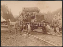 1915 Az 5-is század Schienen-autója, hátoldalon feliratozott fotó, 8×10,5 cm