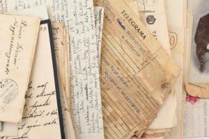 cca 1870-1910 betléri gróf Dénes család fotó és irat hagyatéka. A család tagjait és ismerősöket ábrá...