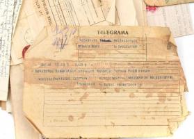 cca 1870-1910 betléri gróf Dénes család fotó és irat hagyatéka. A család tagjait és ismerősöket ábrá...