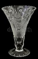 Ólomkristály váza, metszett, jelzés nélkül, apró csorbával, m: 15 cm