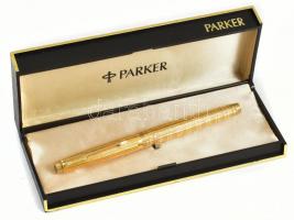 Parker 75 aranyozott töltőtoll, 18K arany (Au) heggyel, eredeti dobozában, jó állapotban. h: 12,5 cm